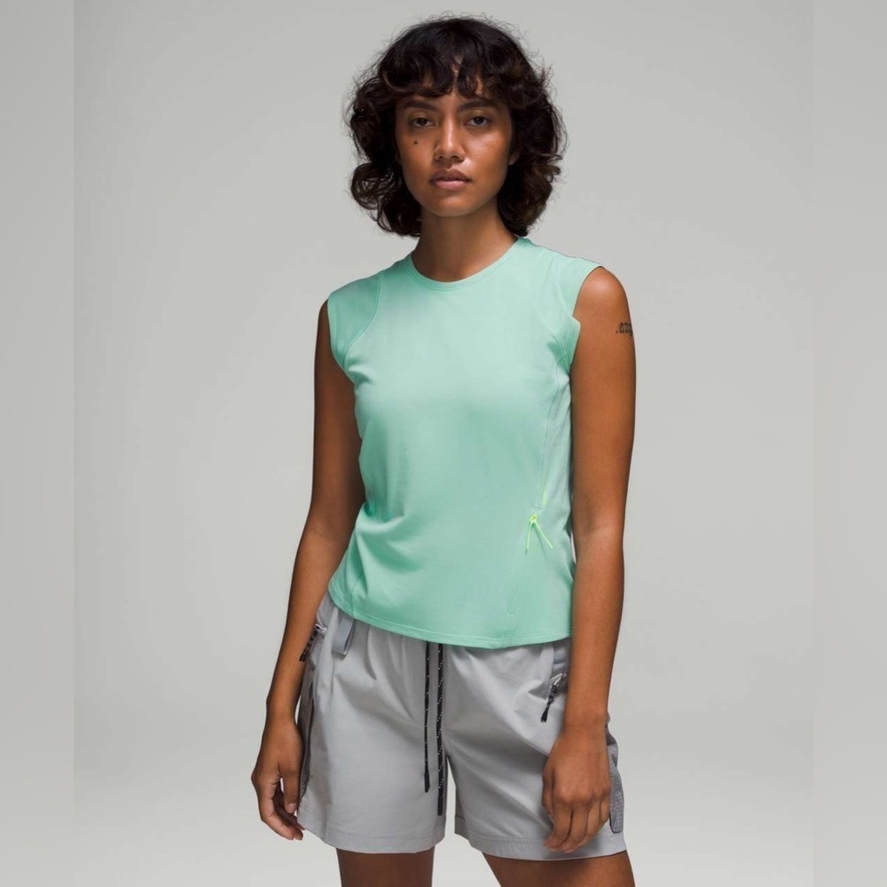 Lululemon Cap Sleeve Hiking Tank Top
Wild Mint